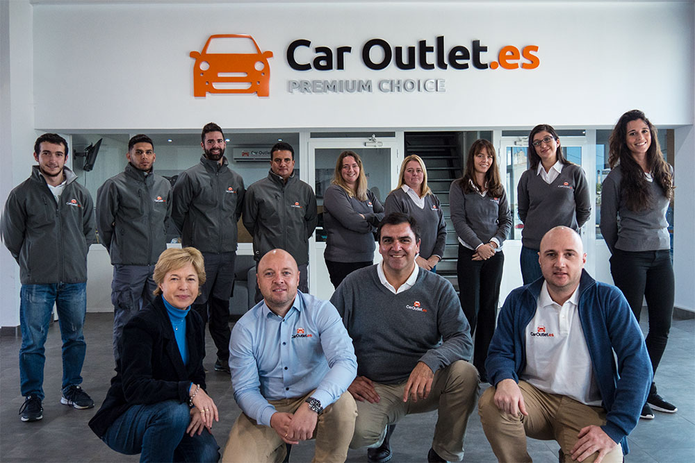 Car Outlet team members