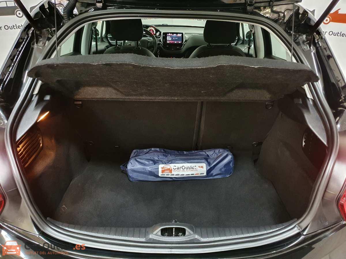 11 - Peugeot 208 2019 - AUTO