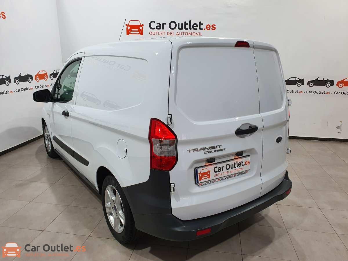 7 - Ford TRANSIT COURIER 2020