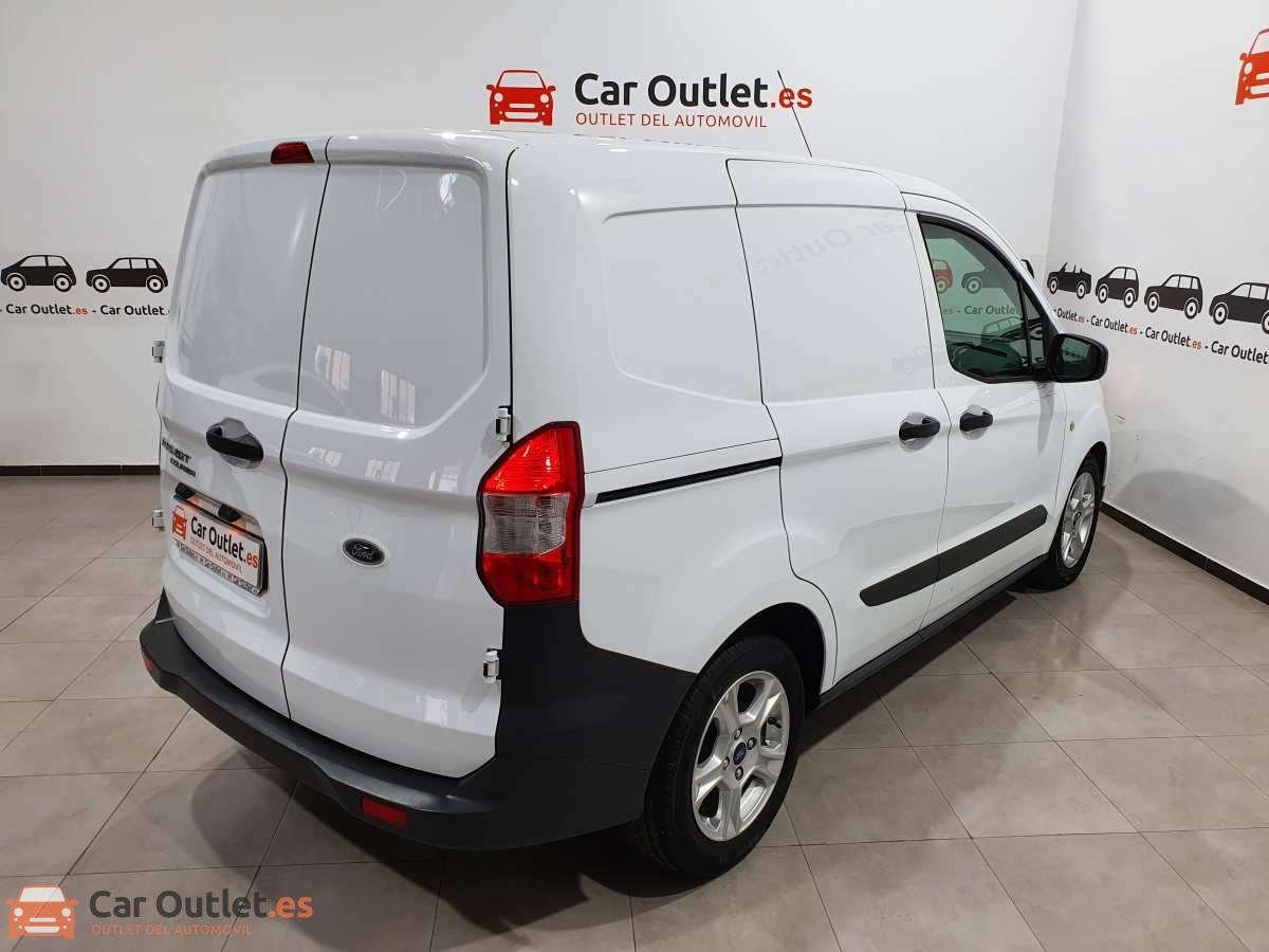 9 - Ford TRANSIT COURIER 2020