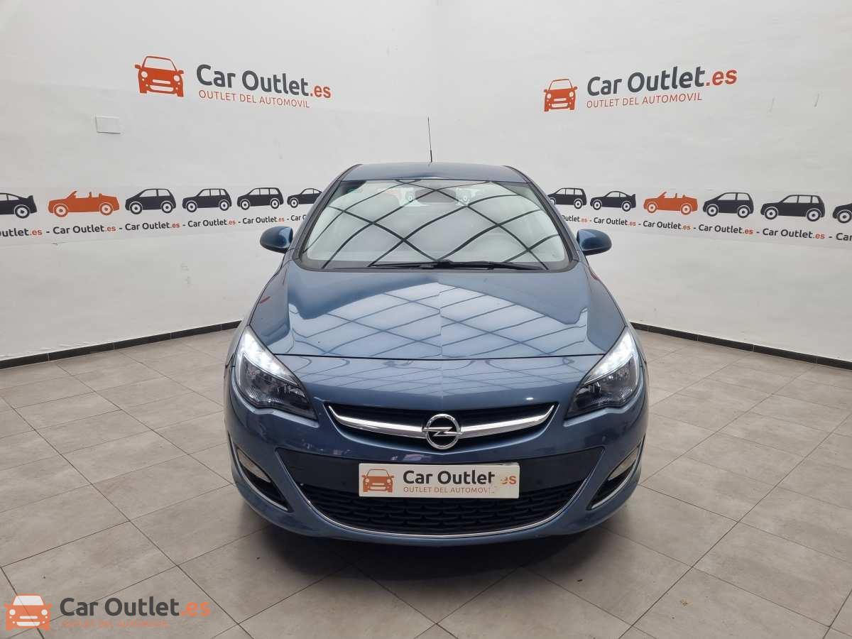 1 - Opel Astra 2014
