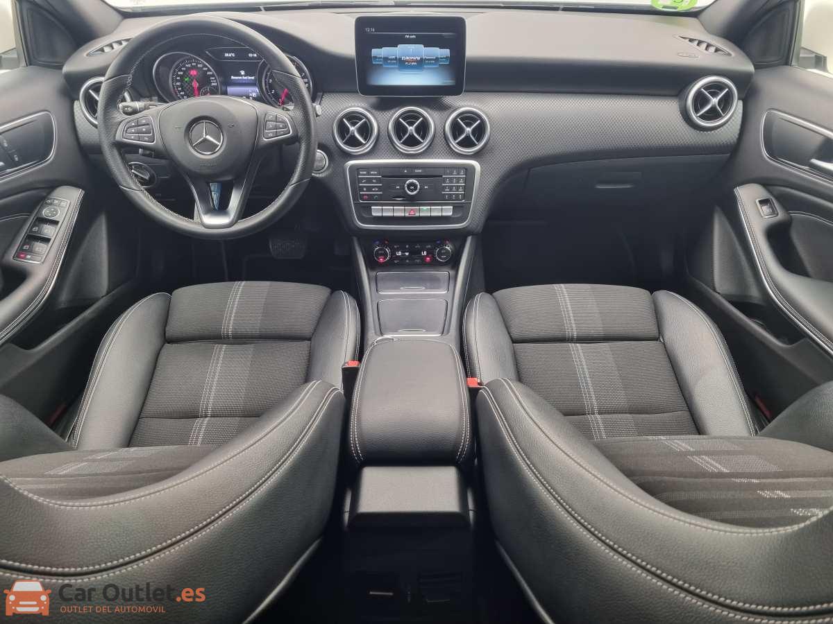 16 - Mercedes A Class 2017 - AUTO
