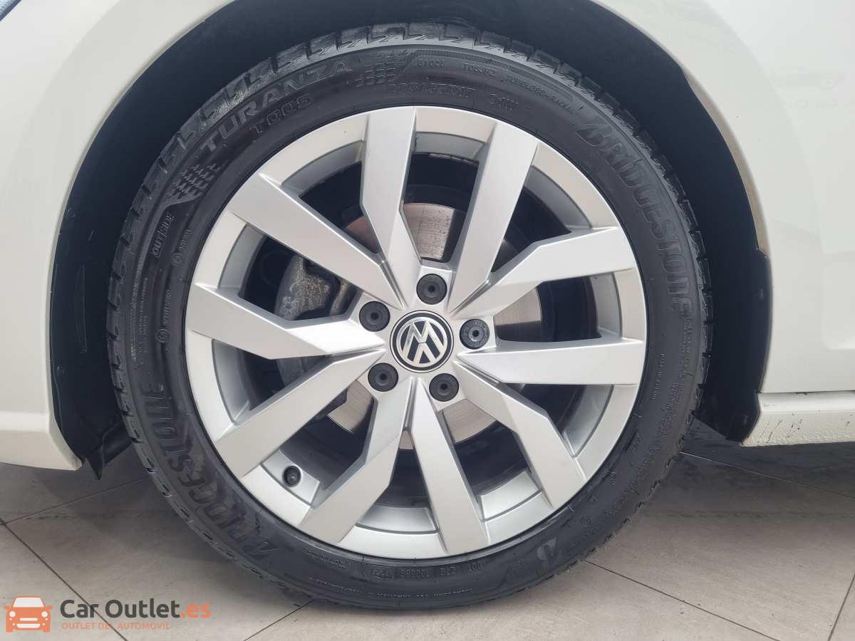 5 - Volkswagen Golf 2018 - AUTO
