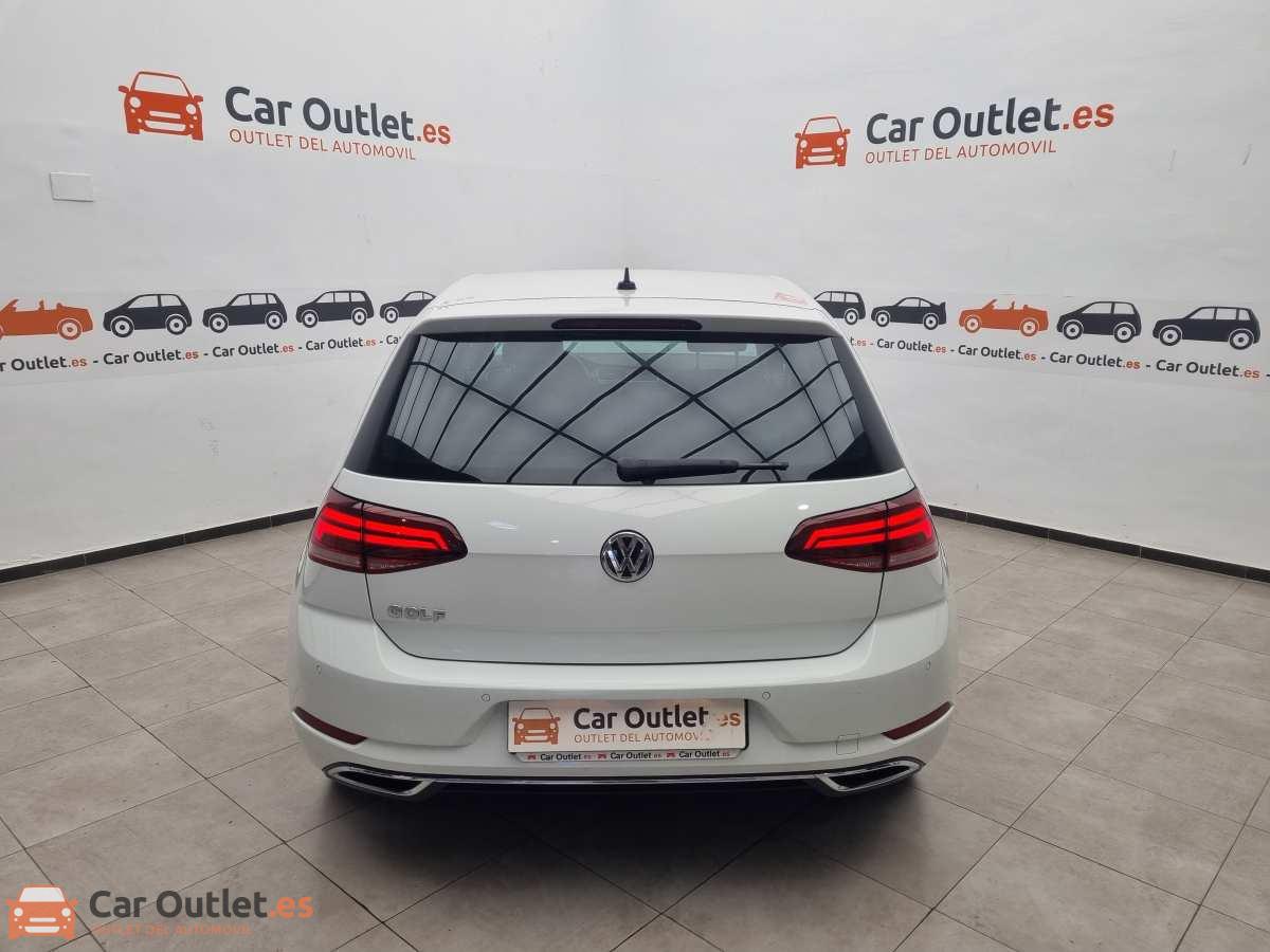 9 - Volkswagen Golf 2018 - AUTO