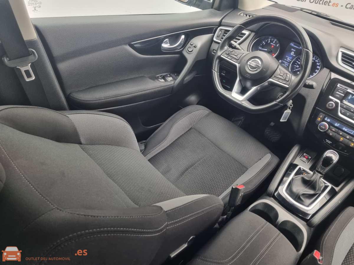 17 - Nissan Qashqai 2018 - AUTO