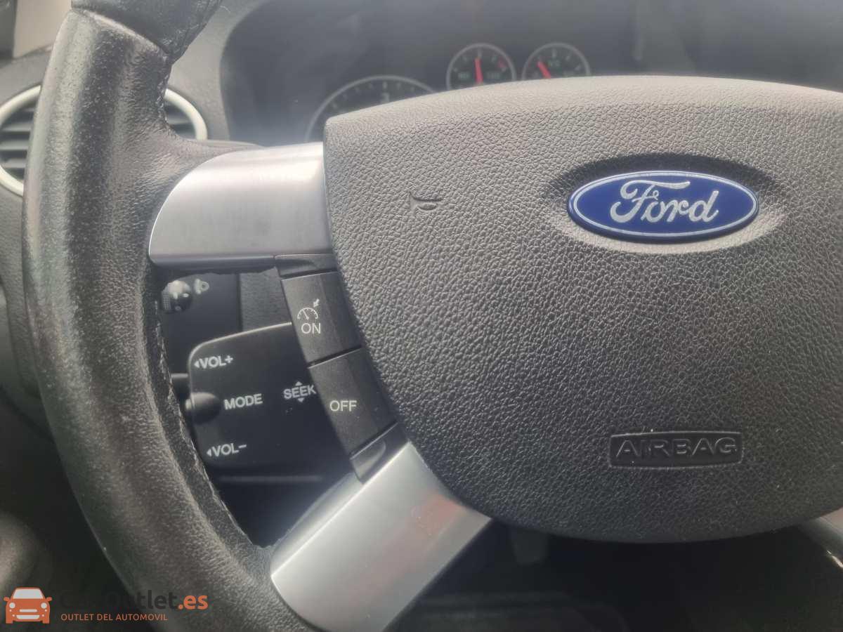 21 - Ford Focus 2008