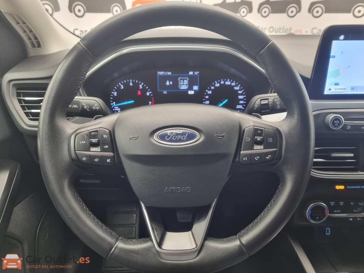 22 - Ford Focus 2019 - AUTO