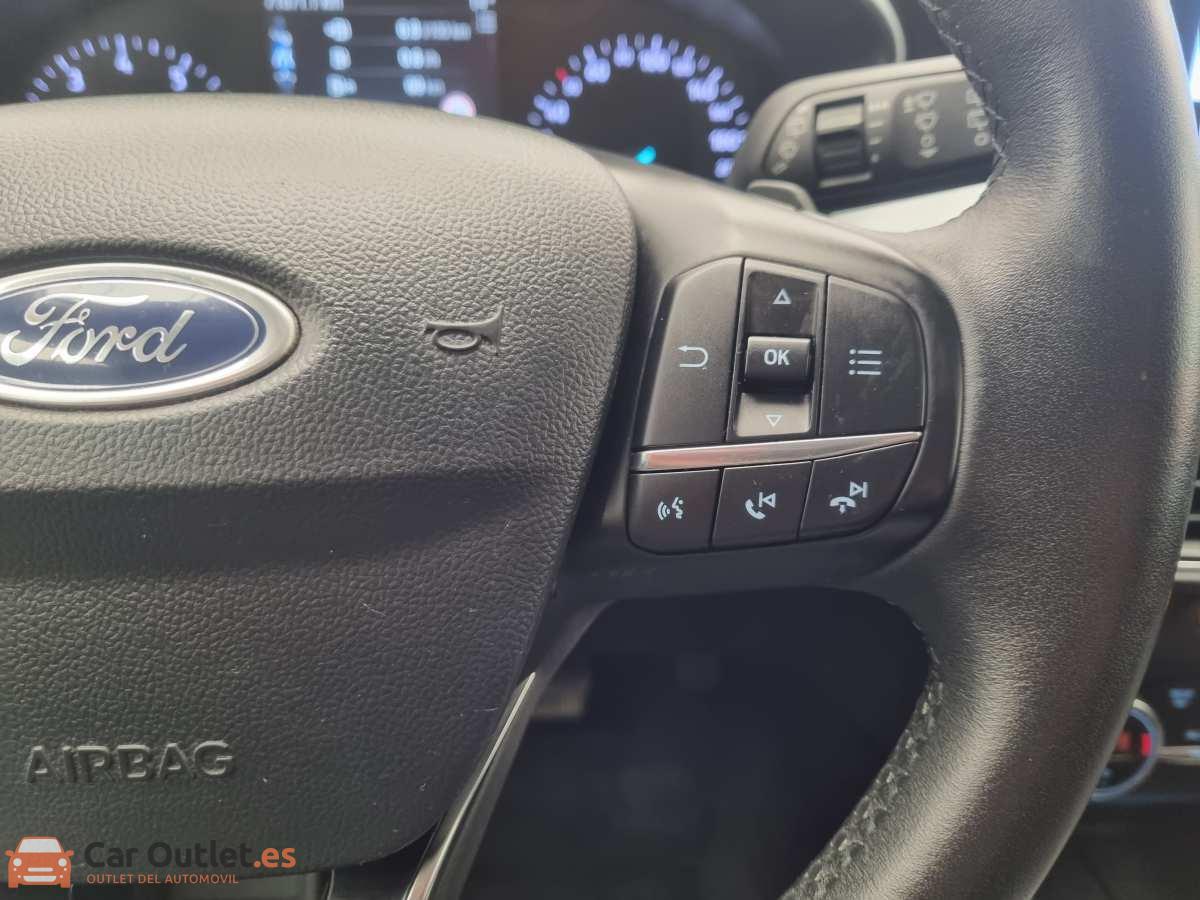 24 - Ford Focus 2019 - AUTO