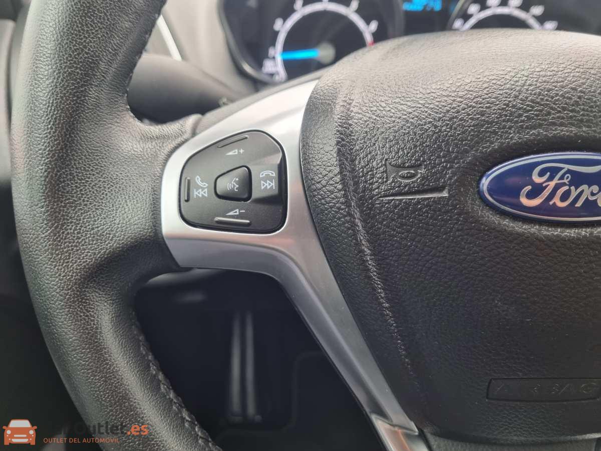 19 - Ford B-Max 2016 - AUTO