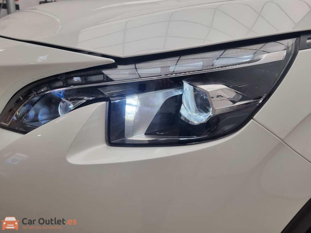 6 - Peugeot 3008 2019 - AUTO