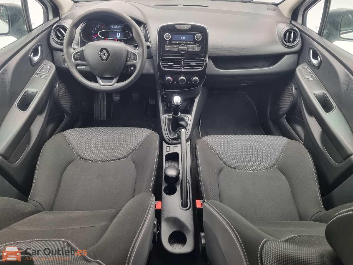14 - Renault Clio 2017