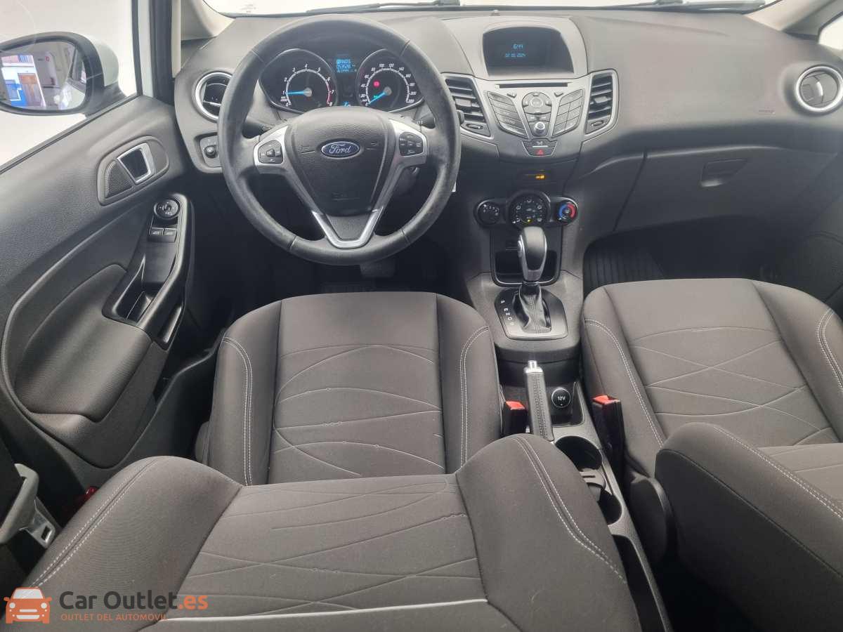 17 - Ford Fiesta 2017 - AUTO