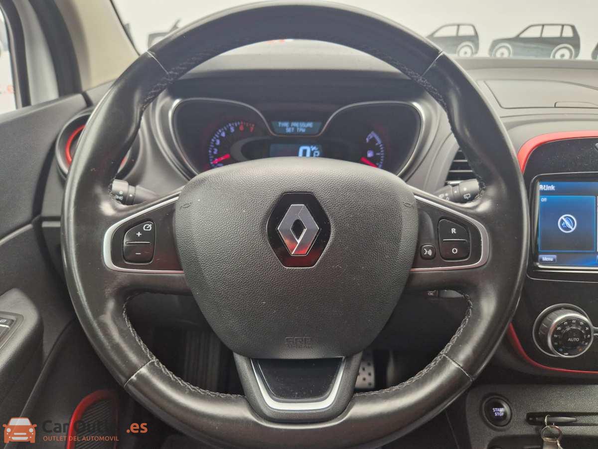 19 - Renault Captur 2017 - AUTO
