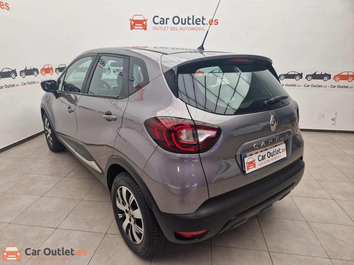 8 - Renault Captur 2018 - AUTO