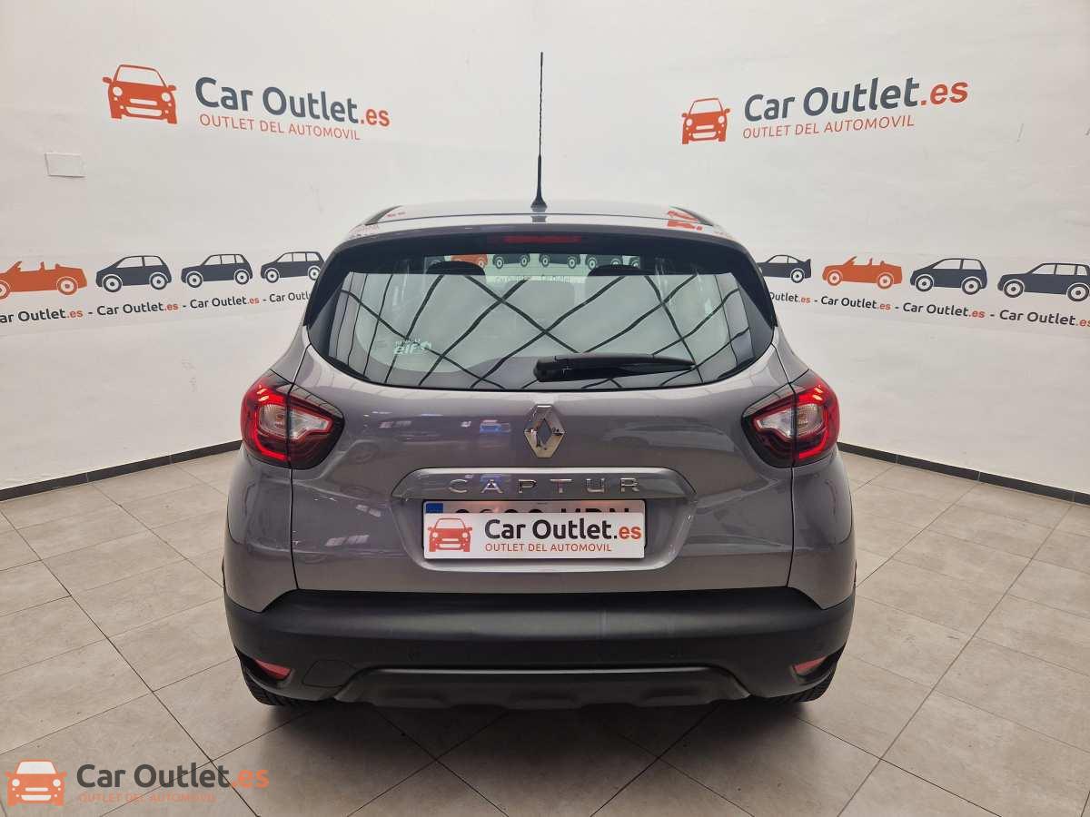 9 - Renault Captur 2018 - AUTO