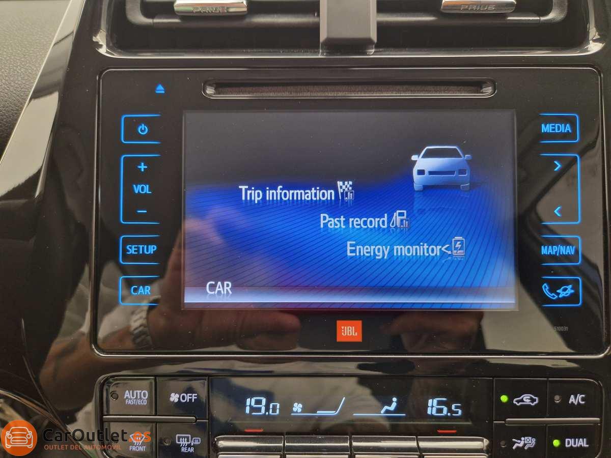 27 - Toyota Prius 2016 - AUTO