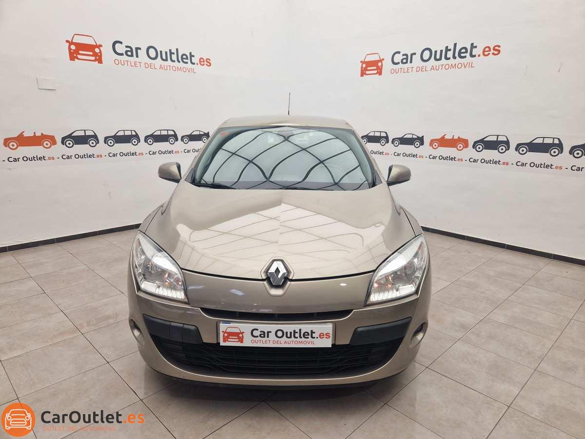 1 - Renault Megane 2011 - AUTO