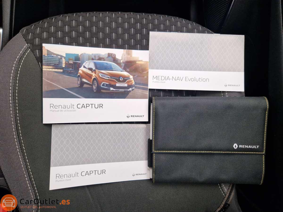 33 - Renault Captur 2018