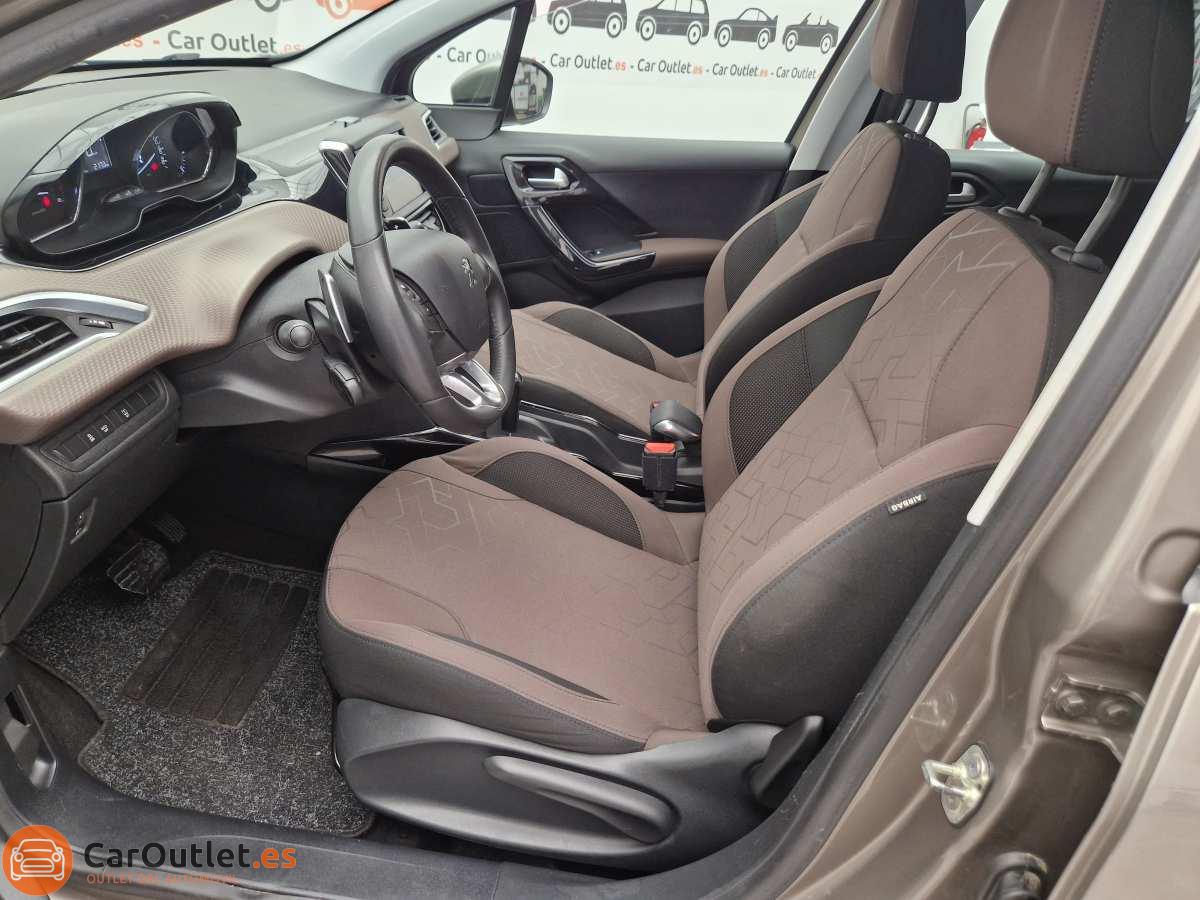 14 - Peugeot 2008 2014 - AUTO