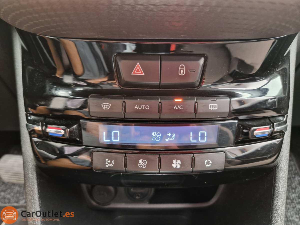 30 - Peugeot 2008 2014 - AUTO