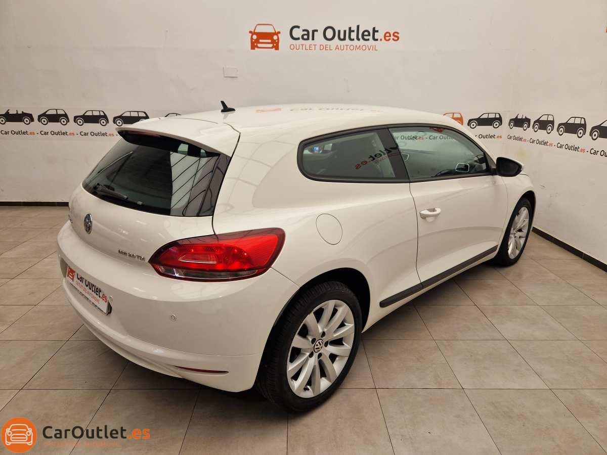 9 - Volkswagen Scirocco 2011 - AUTO