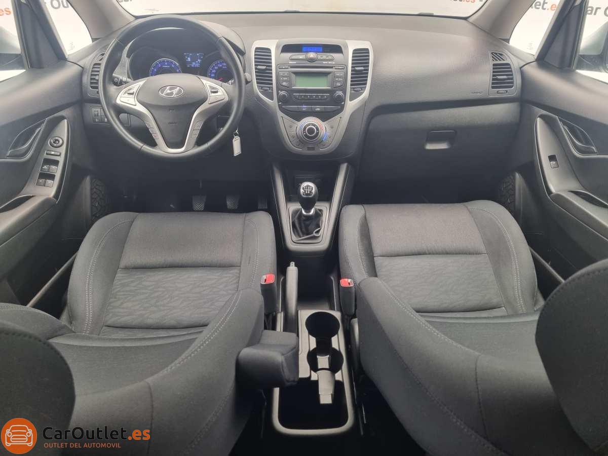 15 - Hyundai ix20 2014