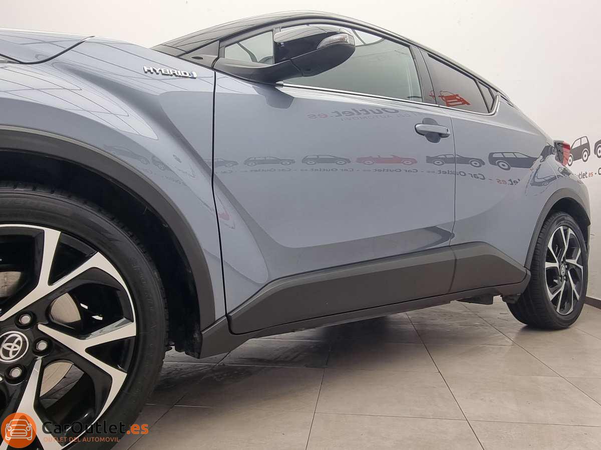 4 - Toyota CHR 2020 - AUTO