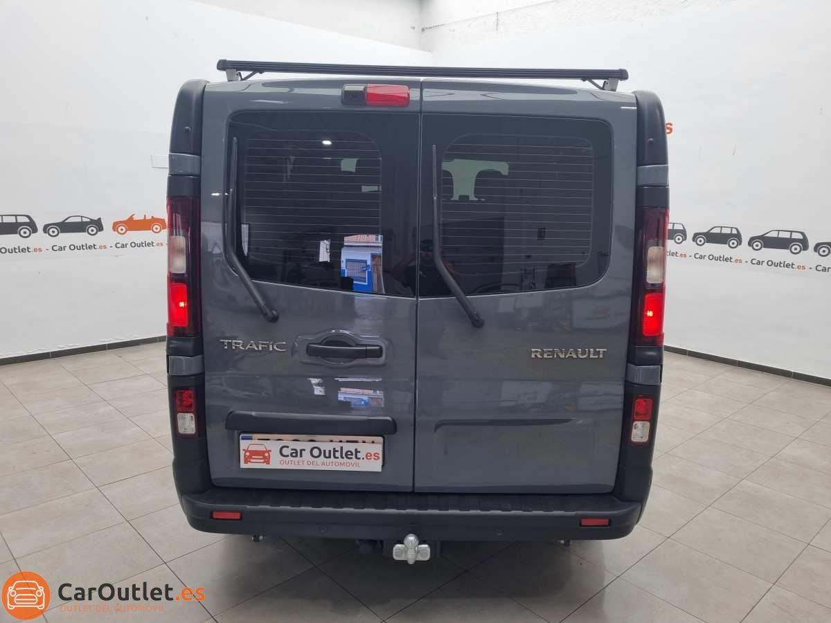 8 - Renault Trafic 2023