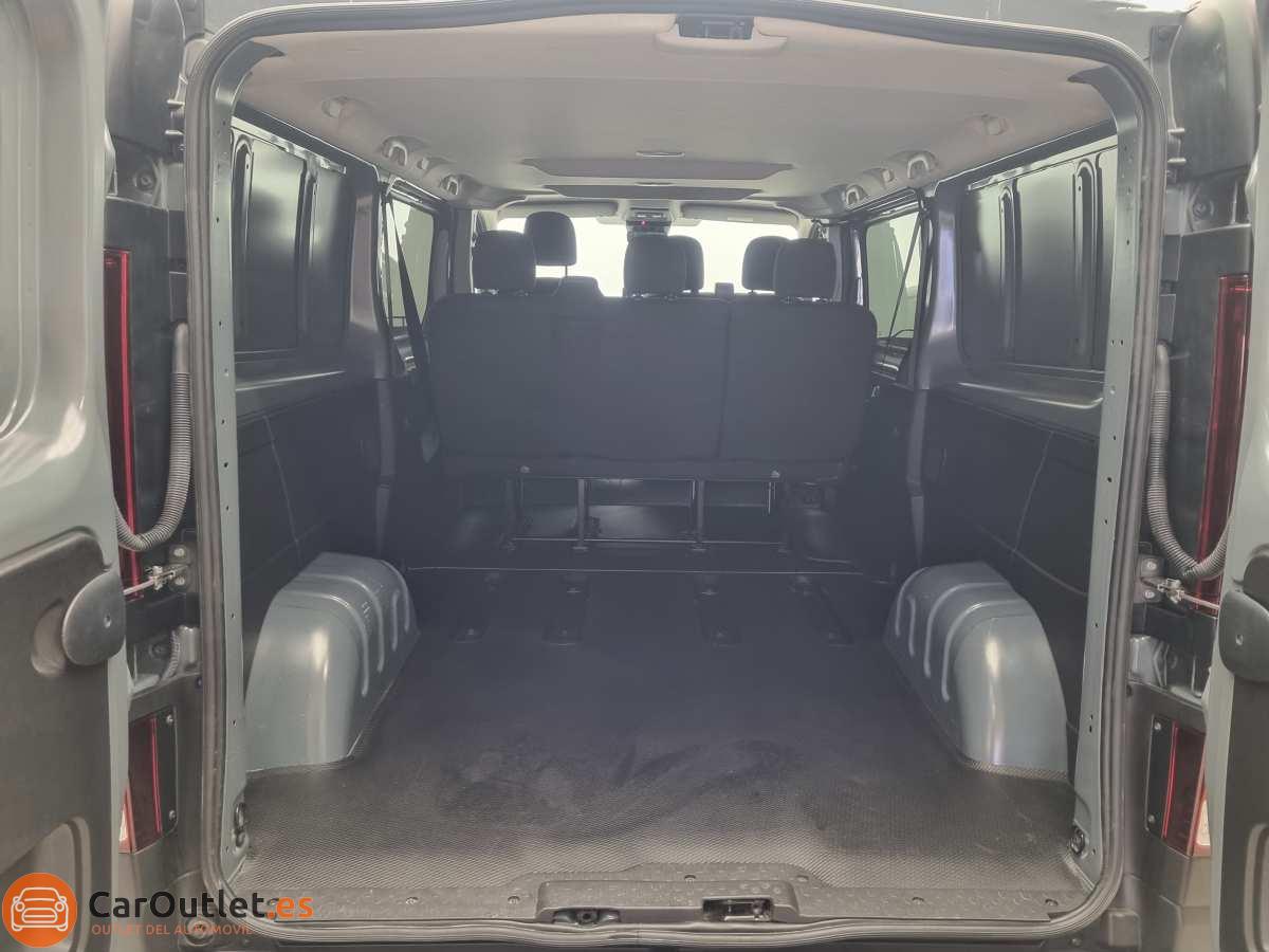 11 - Renault Trafic 2023