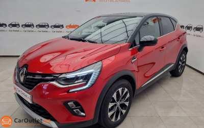 Renault Captur Petrol - 2023