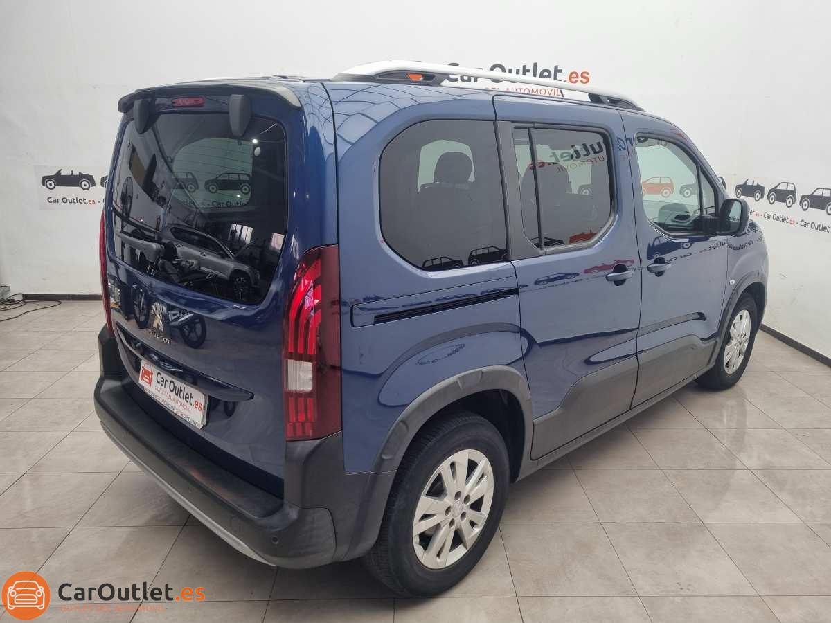 9 - Peugeot RIFTER 2018