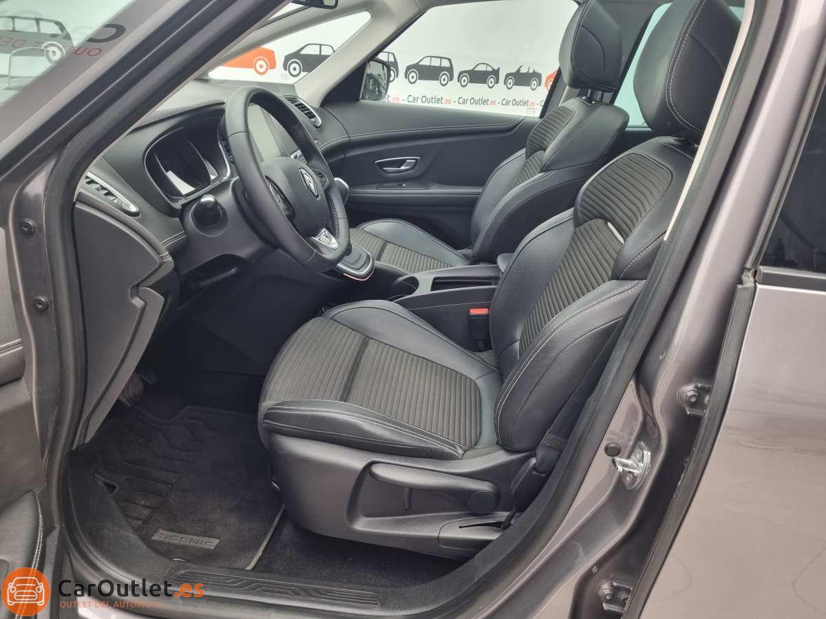 17 - Renault Grand Scenic 2021 - AUTO