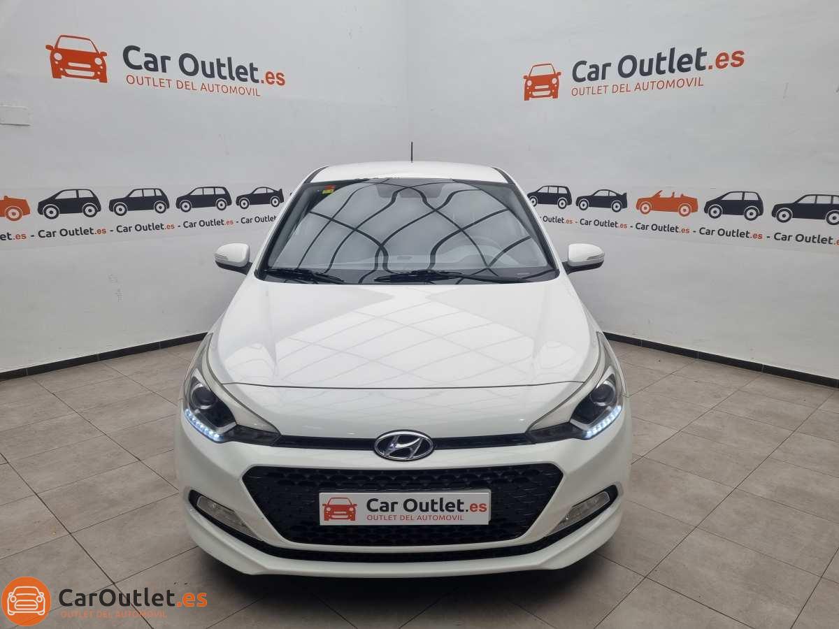 1 - Hyundai i20 2016