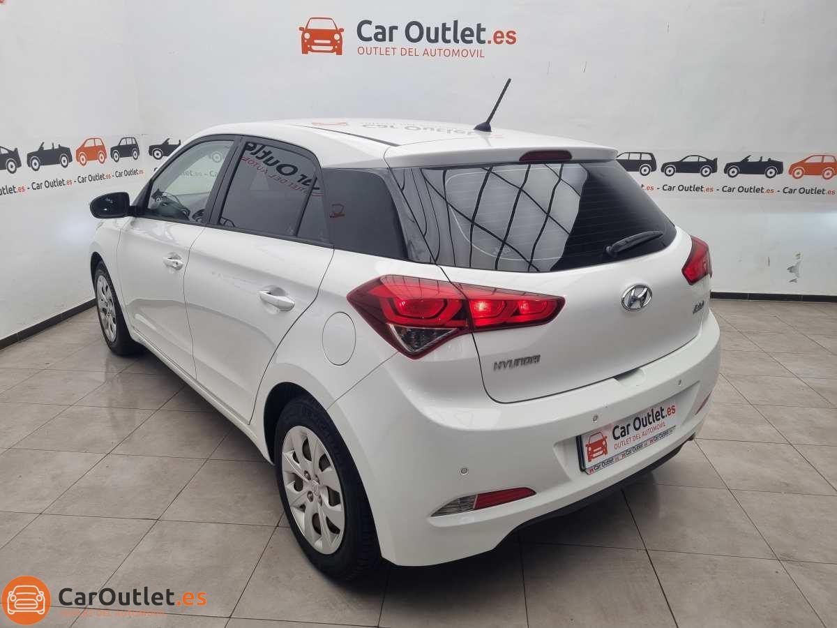 8 - Hyundai i20 2016