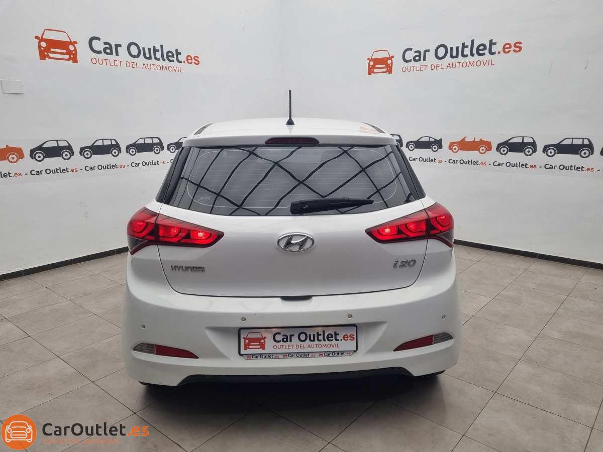 9 - Hyundai i20 2016