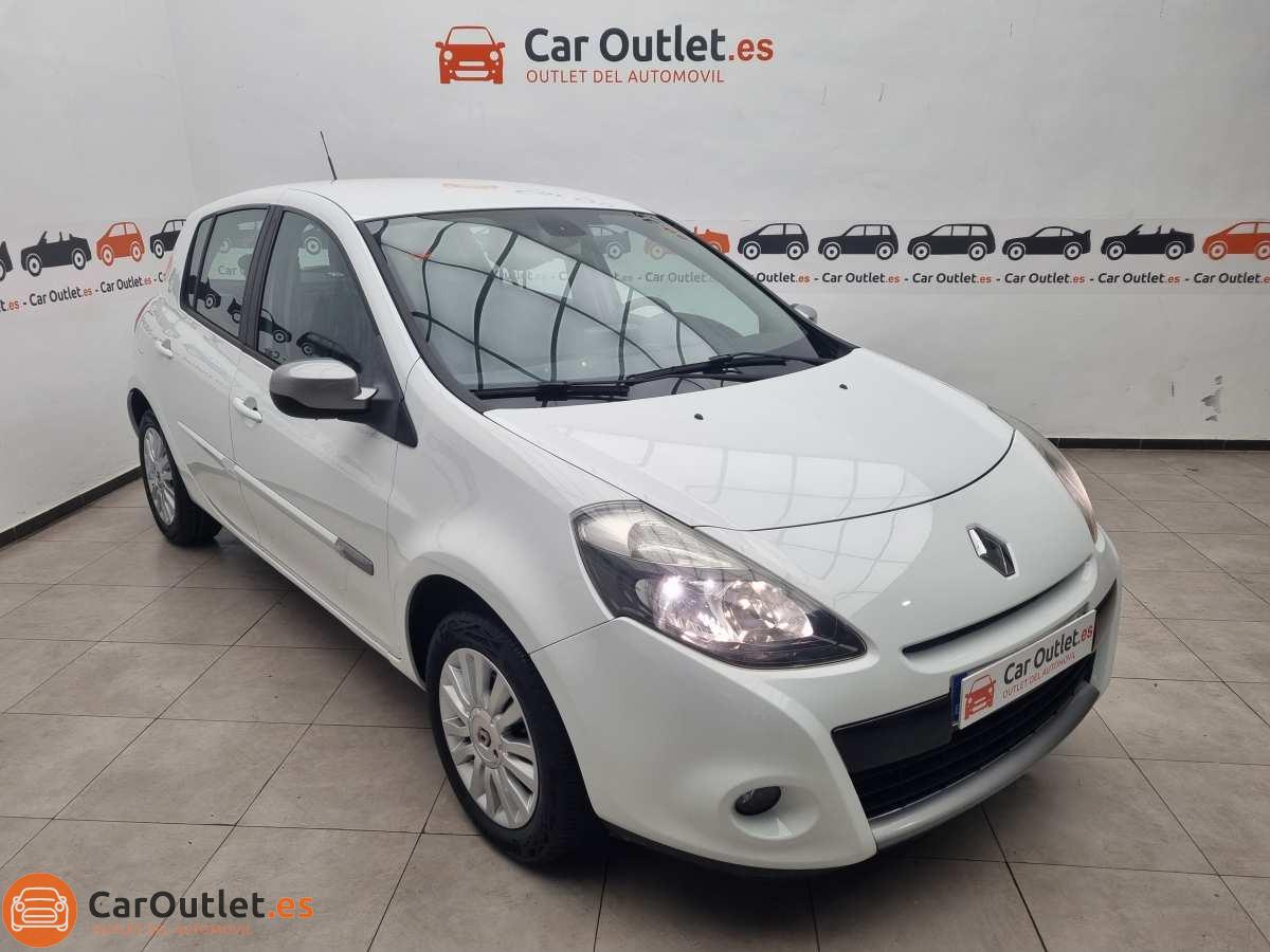 2 - Renault Clio 2012 - AUTO