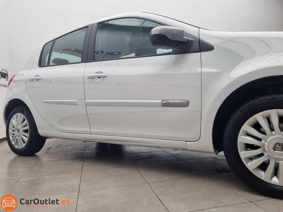 3 - Renault Clio 2012 - AUTO