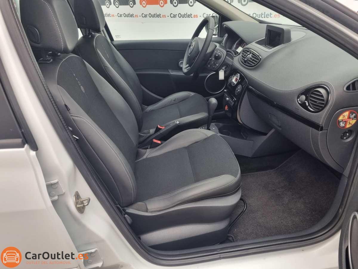 14 - Renault Clio 2012 - AUTO