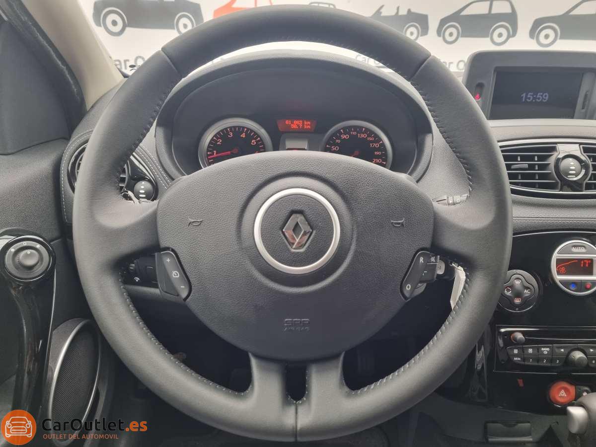 21 - Renault Clio 2012 - AUTO