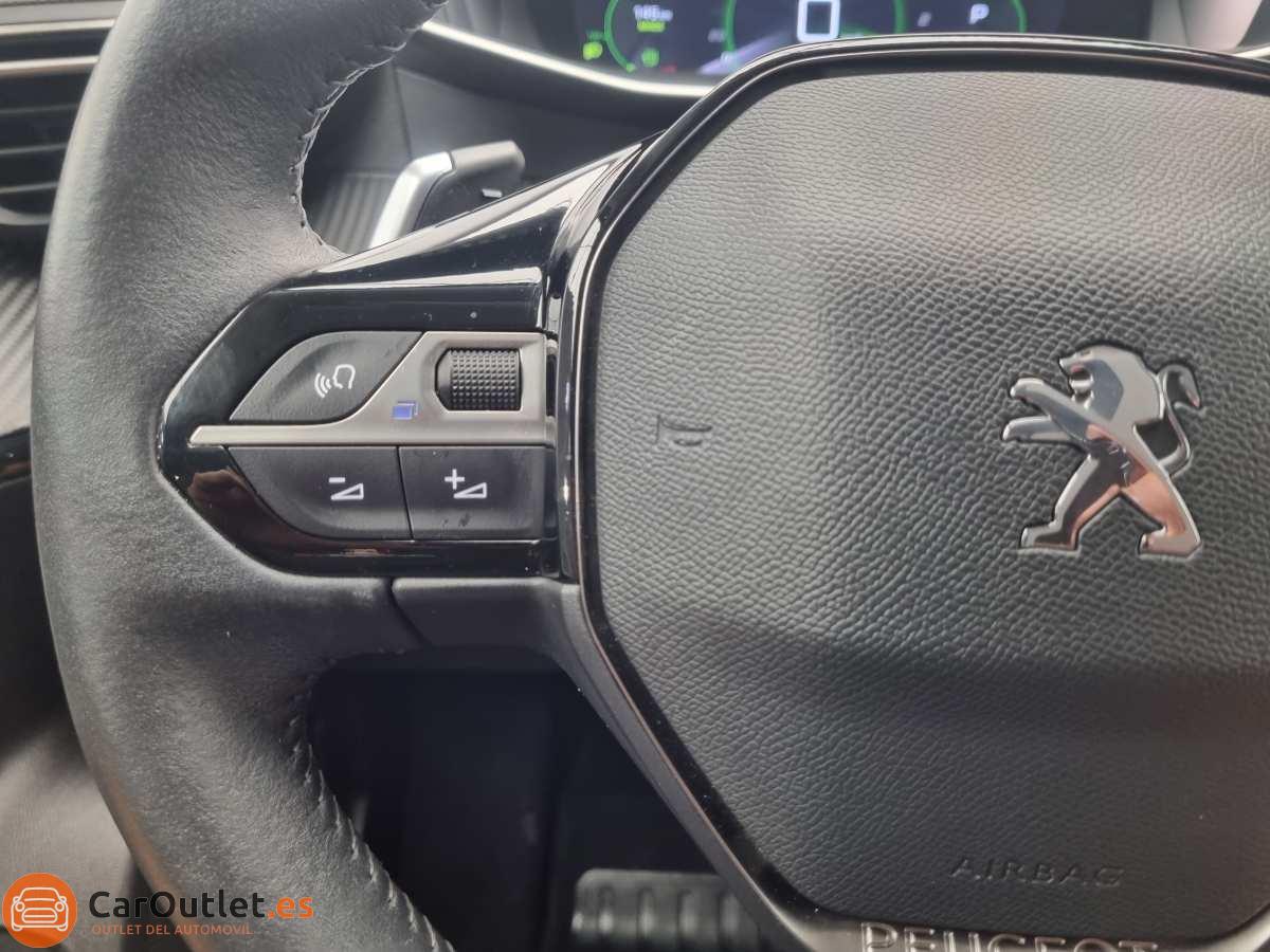 22 - Peugeot 2008 2021 - AUTO