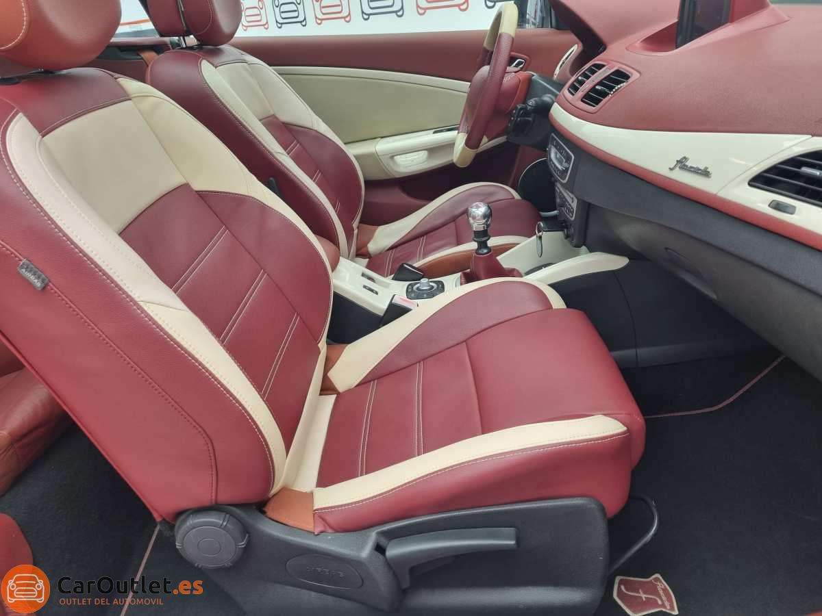 19 - Renault Megane 2012 - CABRIO