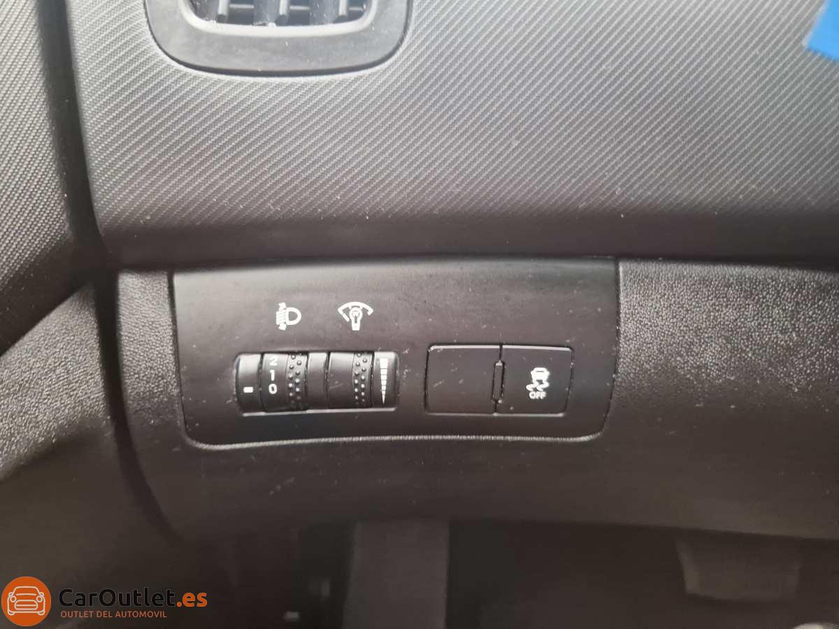 19 - Kia Cee'd 2011 - AUTO