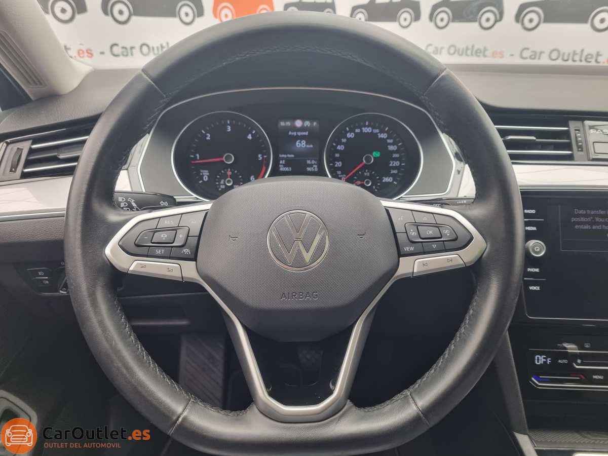 22 - Volkswagen Passat 2021 - AUTO