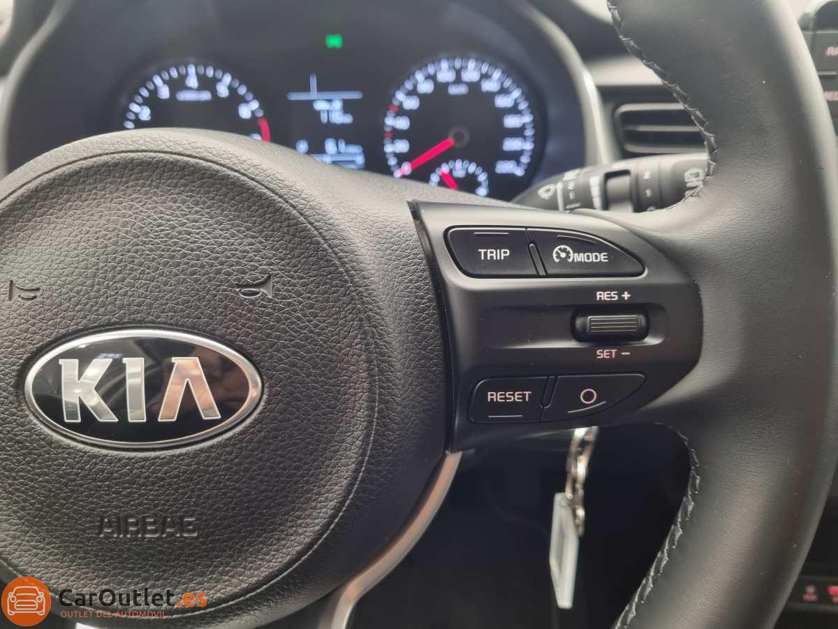 23 - Kia Stonic 2019