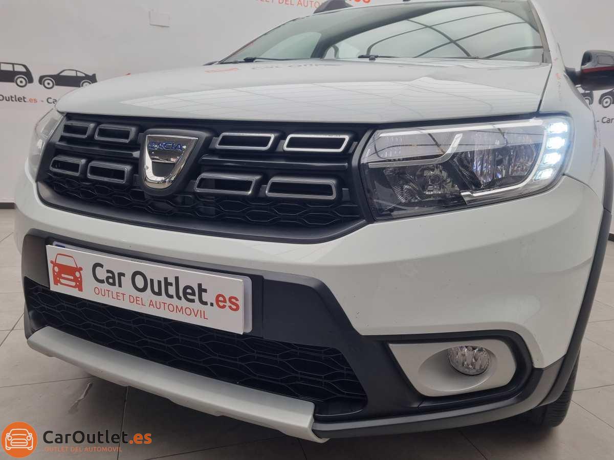 6 - Dacia Sandero Stepway 2019