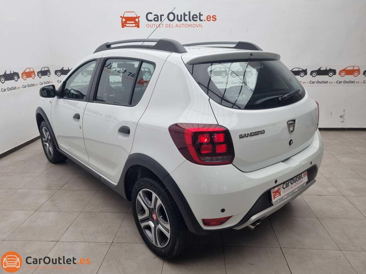 7 - Dacia Sandero Stepway 2019