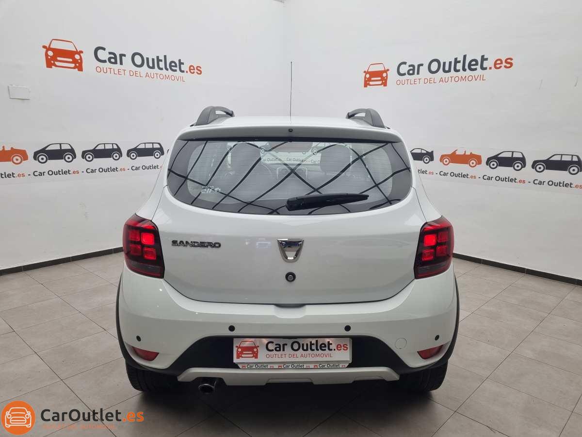 8 - Dacia Sandero Stepway 2019