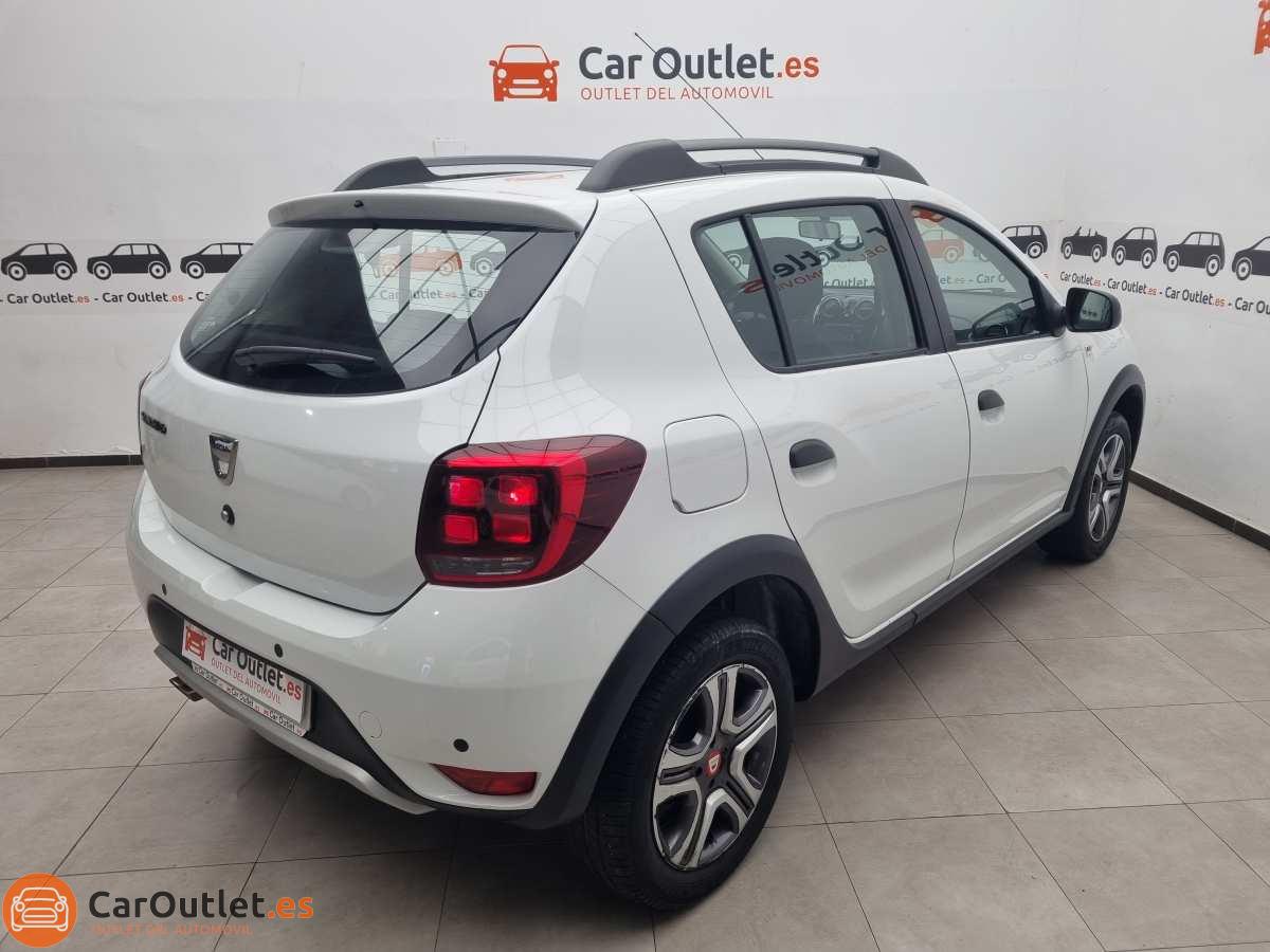 9 - Dacia Sandero Stepway 2019