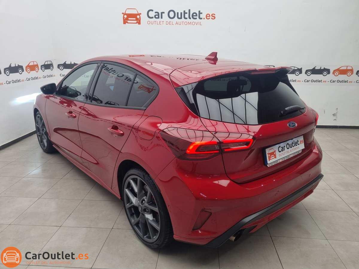 8 - Ford Focus 2023 - AUTO