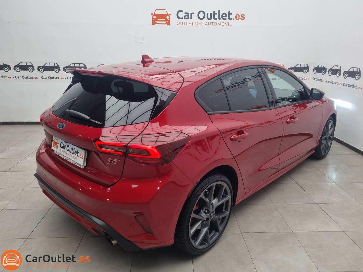 10 - Ford Focus 2023 - AUTO